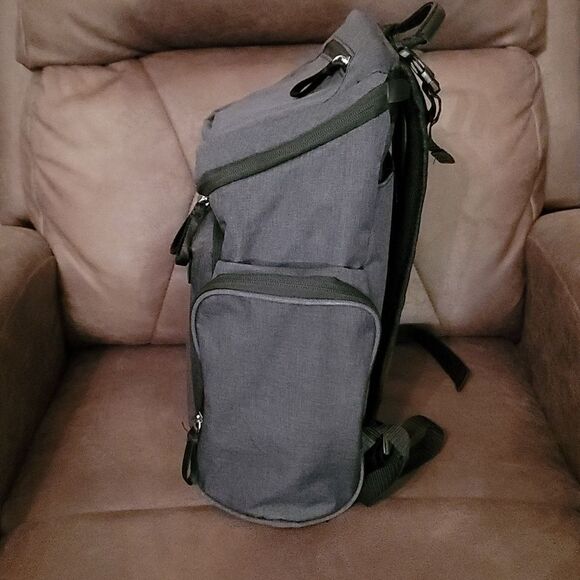 BRAND NEW EASTSPORT WOOSTER ST.DIAPER BACKPACK - Picture 14 of 16